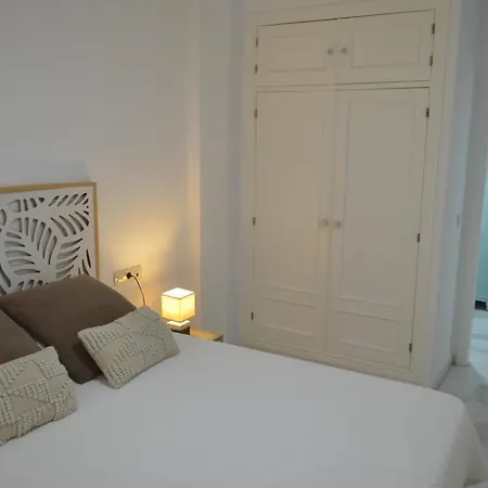 Cozy 1-bedroom - 50m From In Boliches * Fuengirola